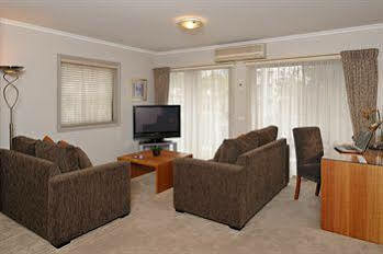Ringwood Royale Aparthotel Luaran gambar